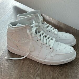 Men’s White High Top Air Jordan